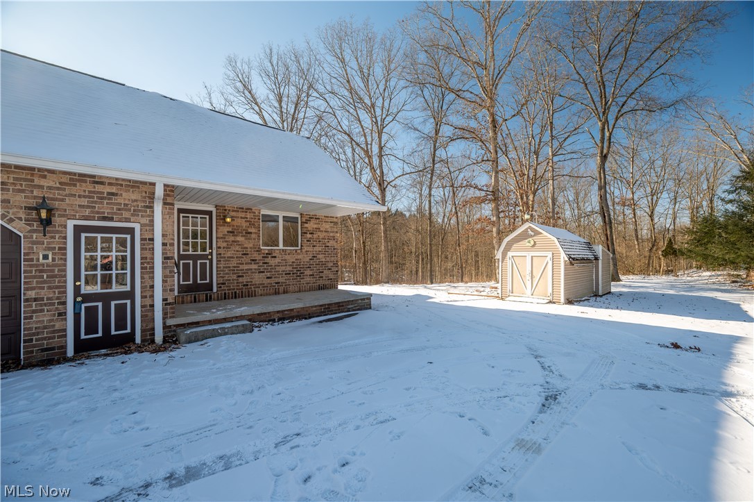 Whispering Pines 01 - Residential