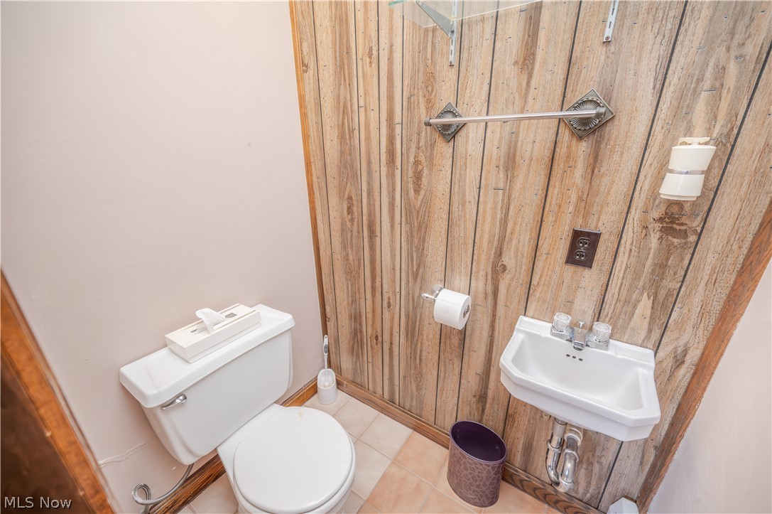 Whispering Pines 01 - Residential