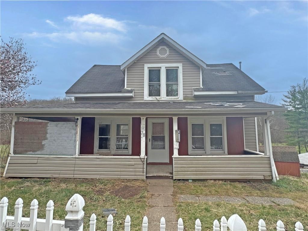 2 bedroom 2 bath cape cod home on an acre lot in Warren LSD. large 1 car garage/barn as well as 2 sheds on the property for tons of storage.