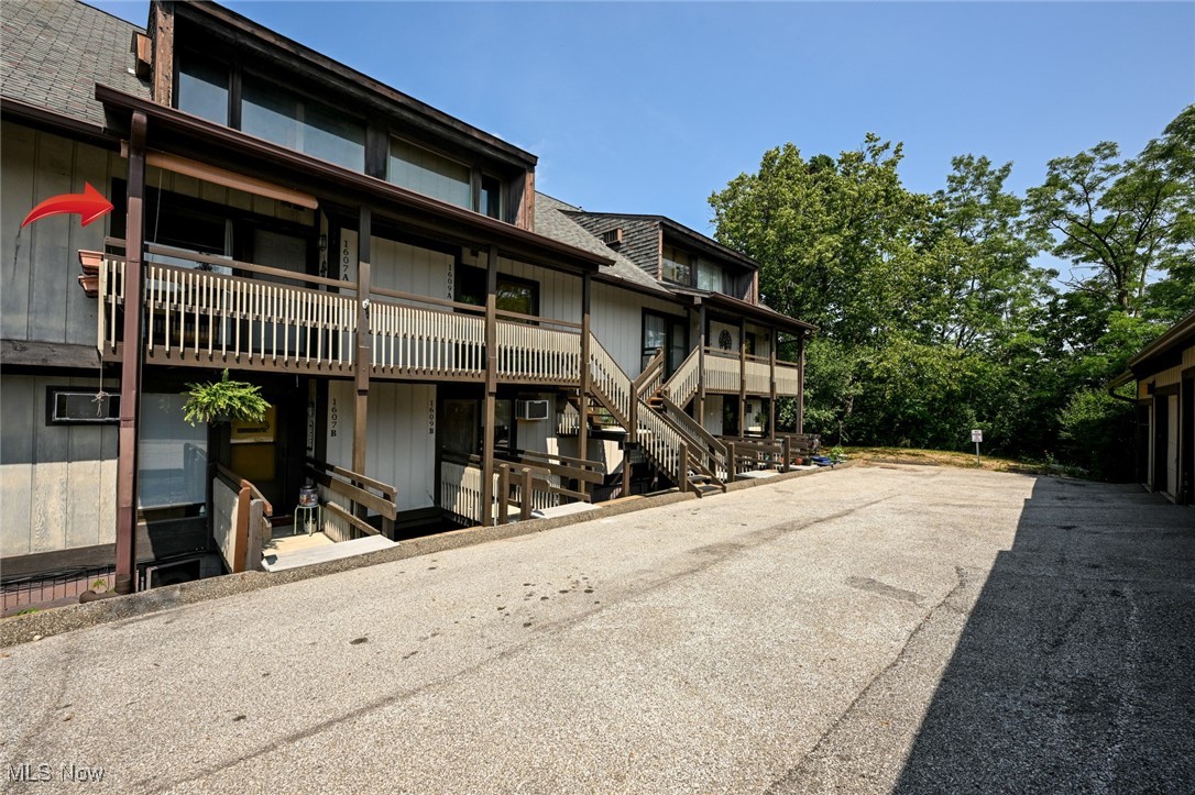 1607 A Treetop Trail #64, Akron, Ohio image 3