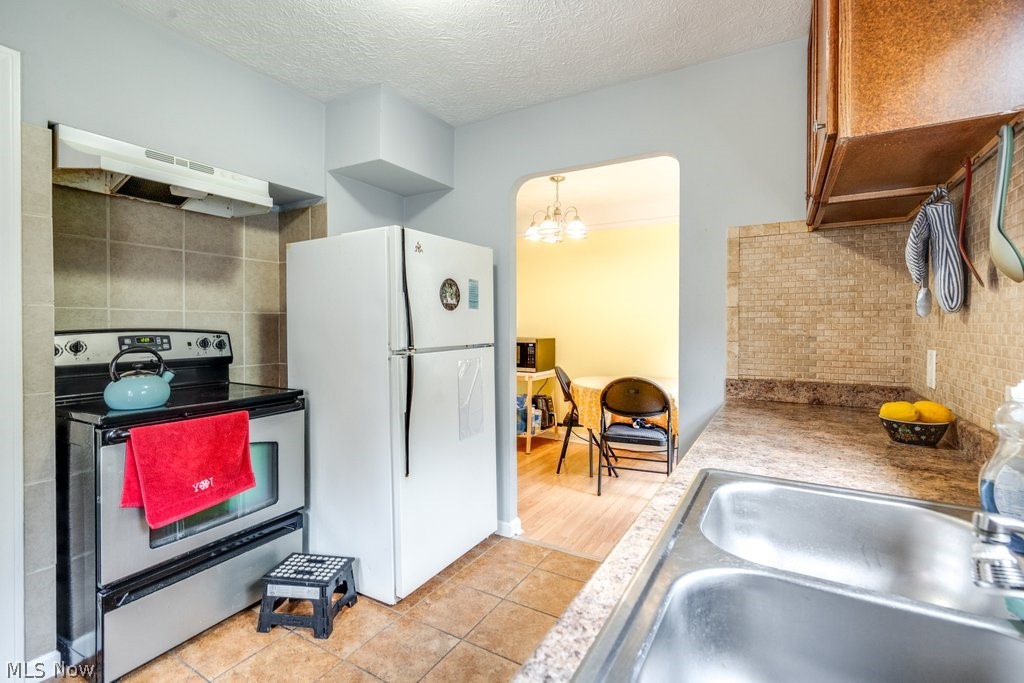 Mayfield Hlnds - Residential
