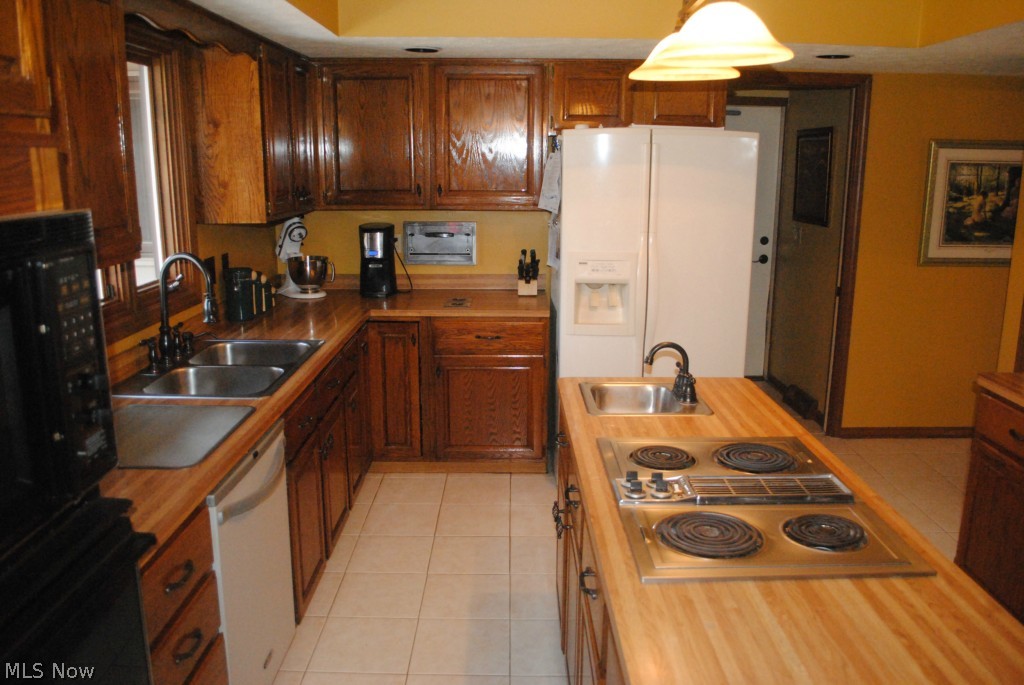 Dean Homes Assembly - Residential