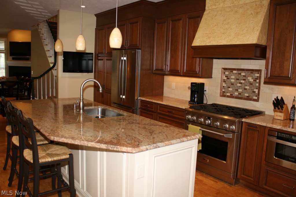 Chagrin Knolls - Residential