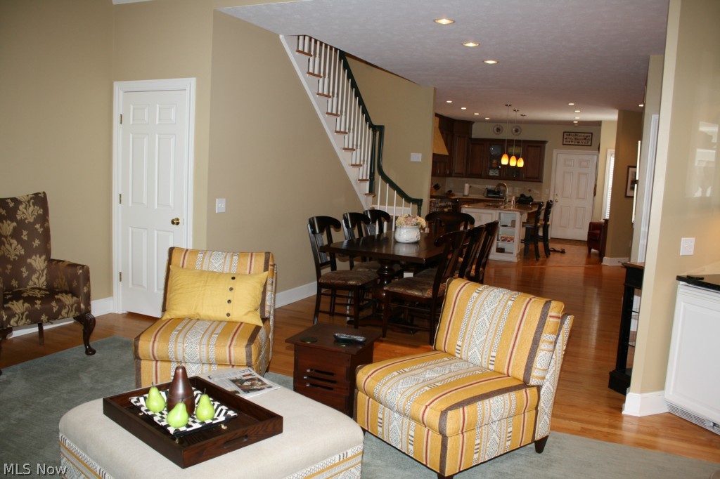 Chagrin Knolls - Residential