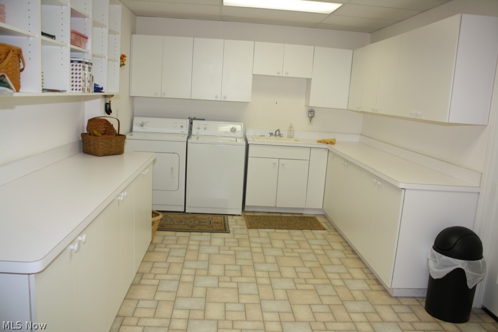 Chagrin Knolls - Residential