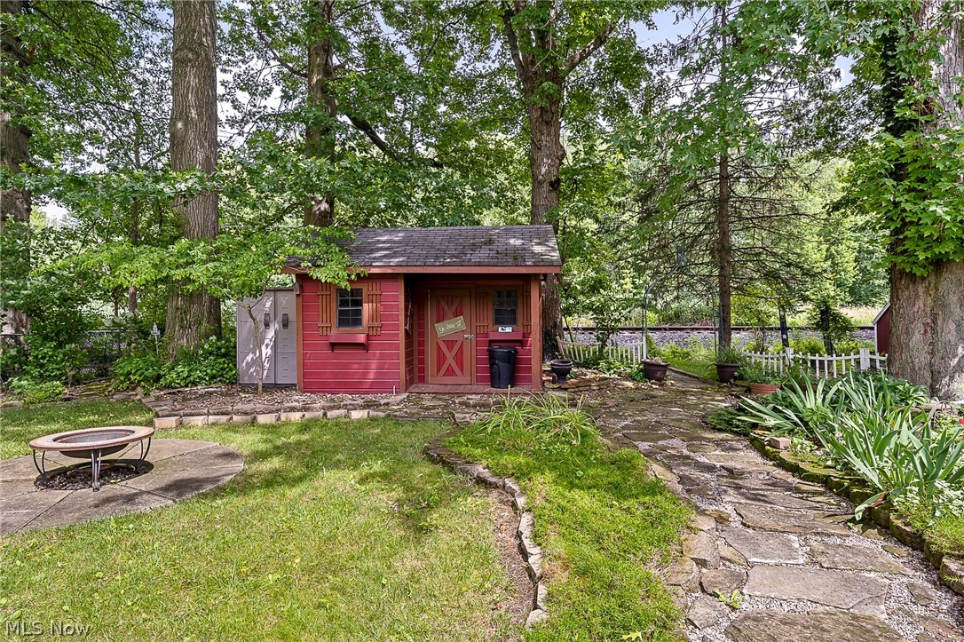 Sherwood Forest 02 - Residential