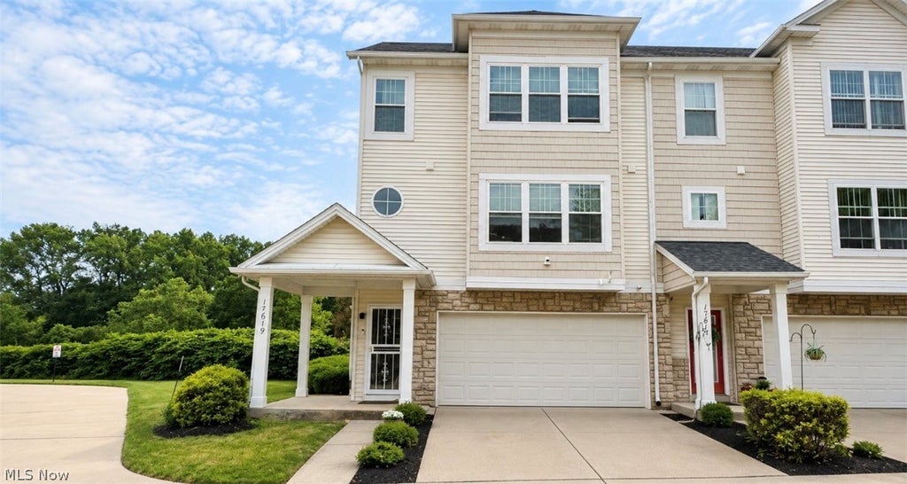 Photo of 17619 Wildwood Lane, Cleveland, OH 44119 (MLS # 5222167)
