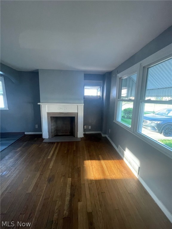 Bungalow - Residential