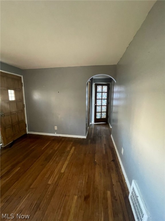 Bungalow - Residential