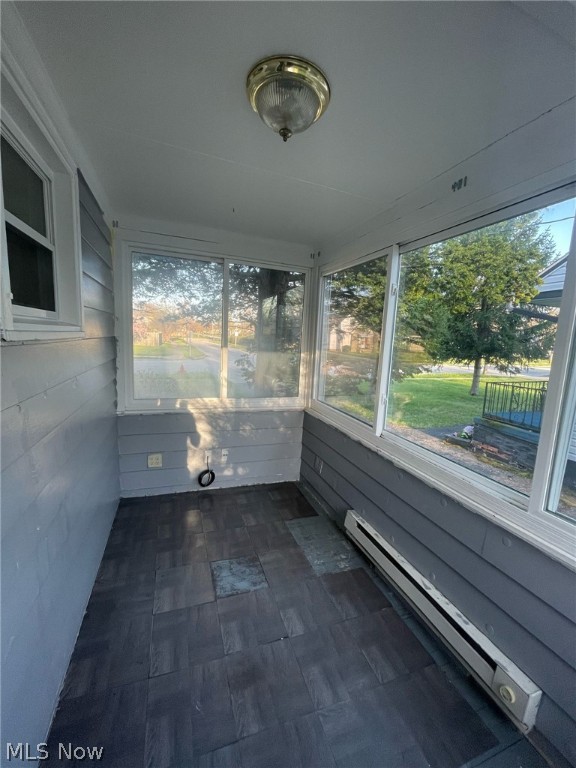 Bungalow - Residential