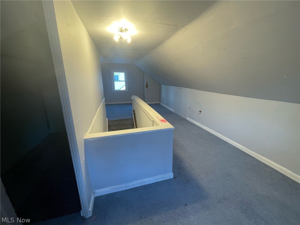 Bungalow - Residential