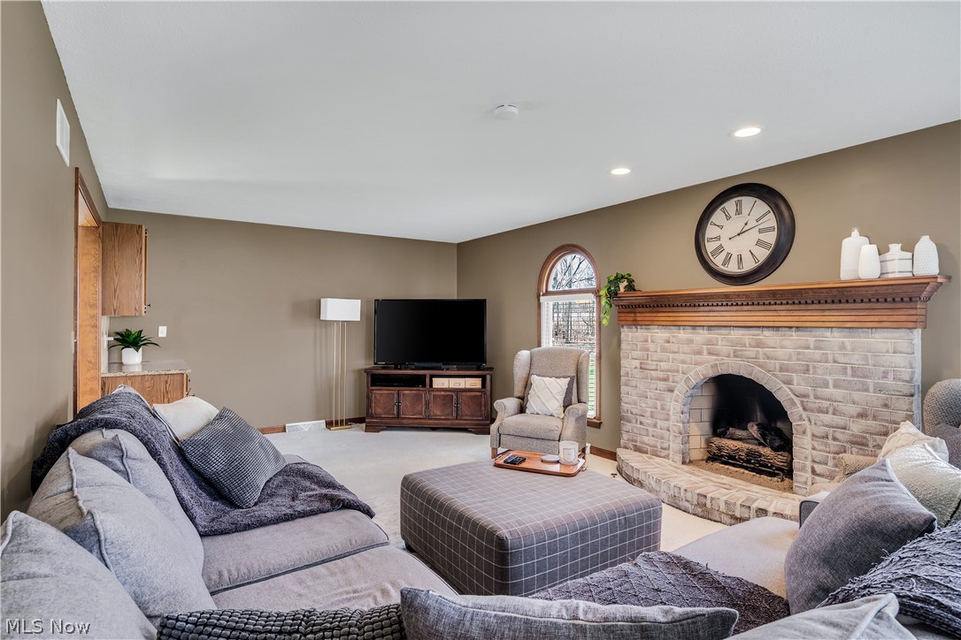 Mount Vernon Woods #9 - Residential