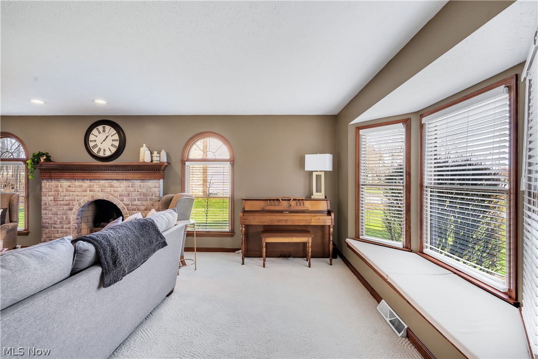 Mount Vernon Woods #9 - Residential