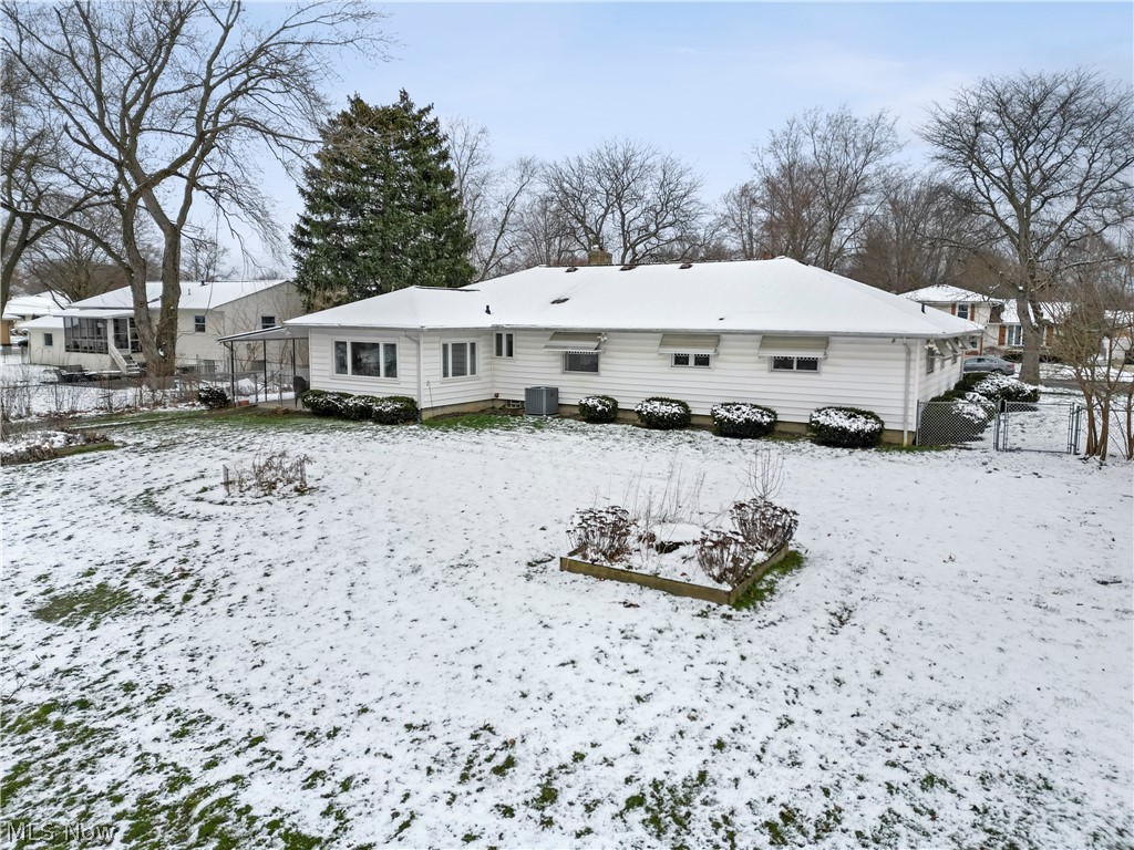 Country Club Estates - Residential