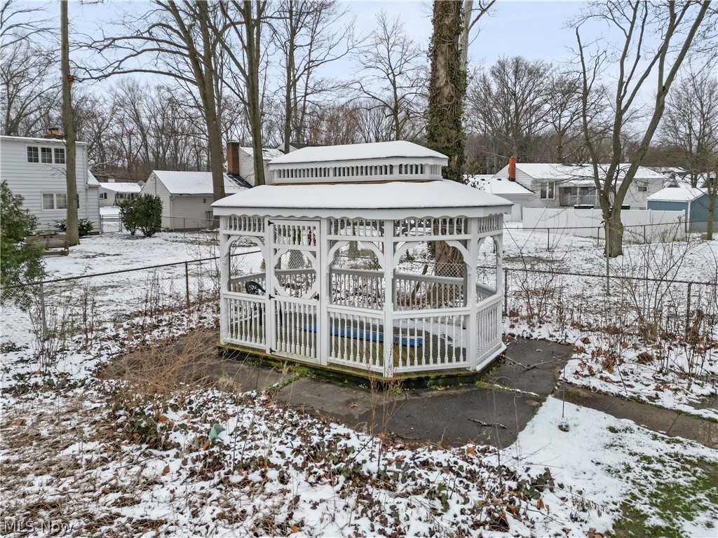 Country Club Estates - Residential