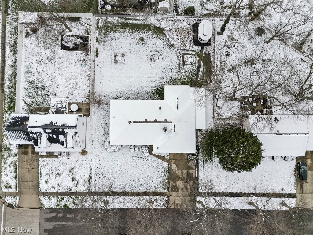 Country Club Estates - Residential