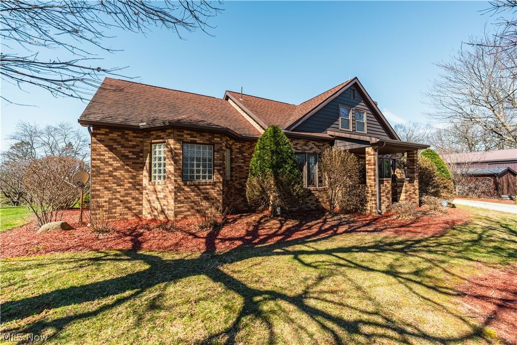 Photo of 91100 Eckley Road, Jewett, OH 43986 (MLS # 5196821)