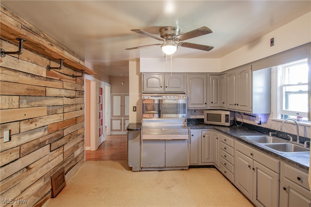 Arlington Waterloo Acres - Residential