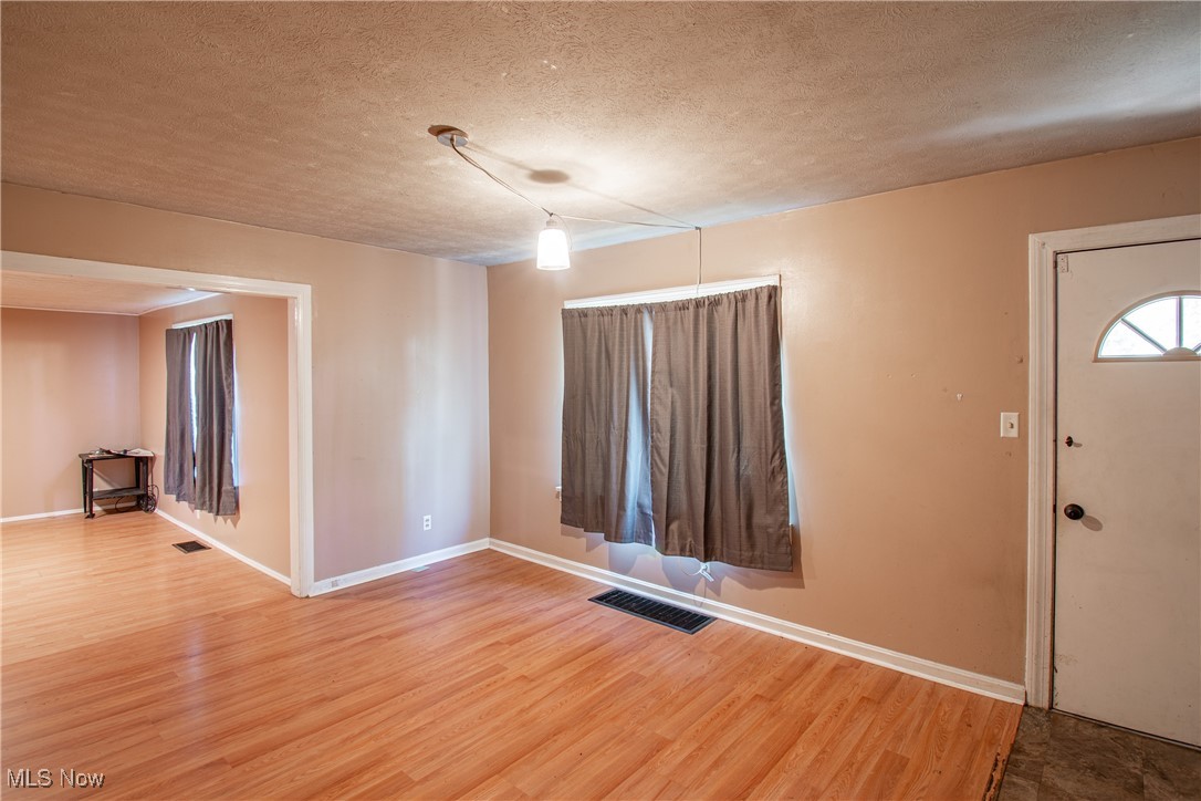 Arlington Waterloo Acres - Residential