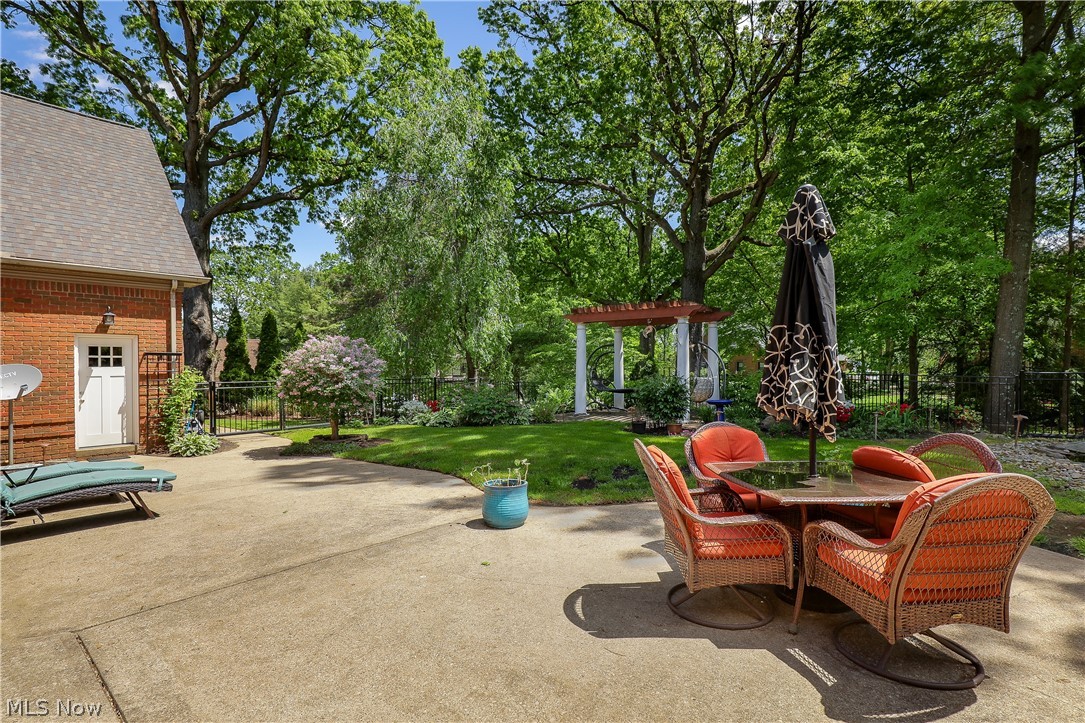 Foxchase Hills - Residential