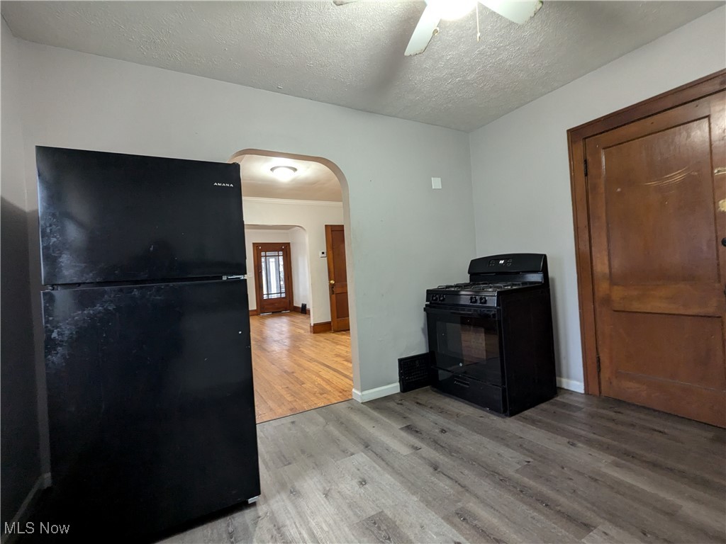 Garfield Heights, Ohio 44125, United States, 4 Bedrooms Bedrooms, ,2 BathroomsBathrooms,Residential,Pending,106542