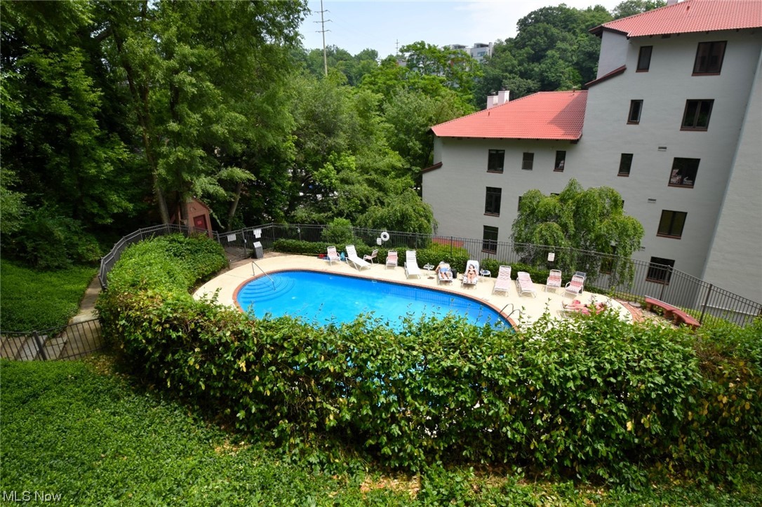 Westlake Condo - Residential