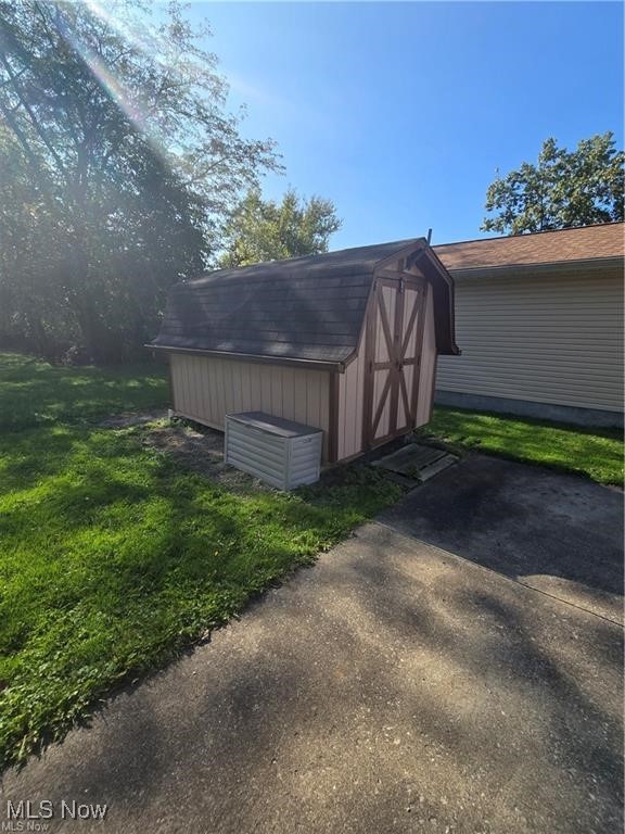 Rosewell & Hardy Add - Residential Income