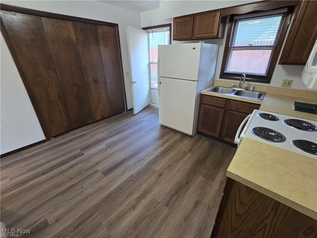 Rosewell & Hardy Add - Residential Income