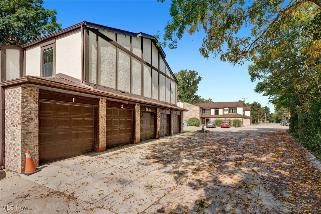 Pine Tree - Residential