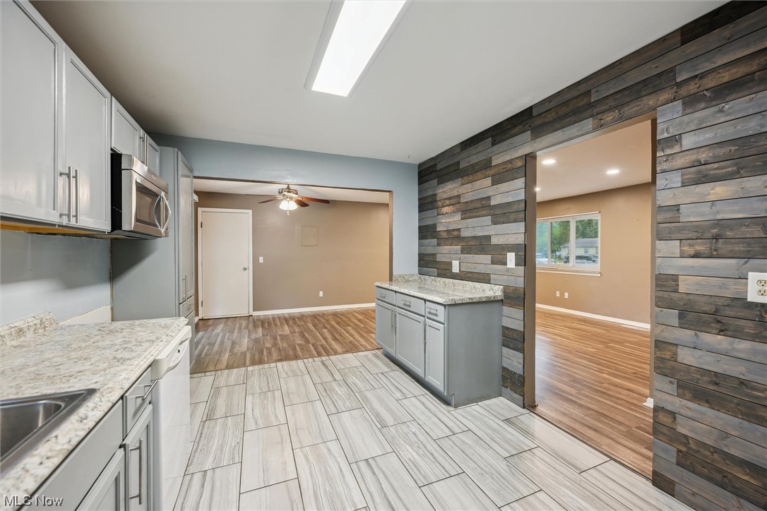 WEST POINT HOMES - Residential