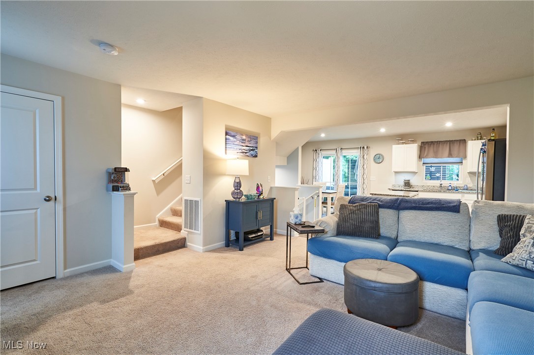 Painesville, Ohio 44077, United States, 3 Bedrooms Bedrooms, ,2 BathroomsBathrooms,Residential,Active,175132