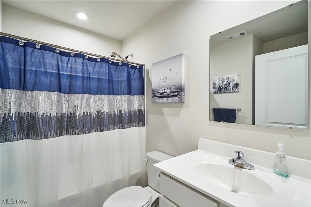 Painesville, Ohio 44077, United States, 3 Bedrooms Bedrooms, ,2 BathroomsBathrooms,Residential,Active,175132