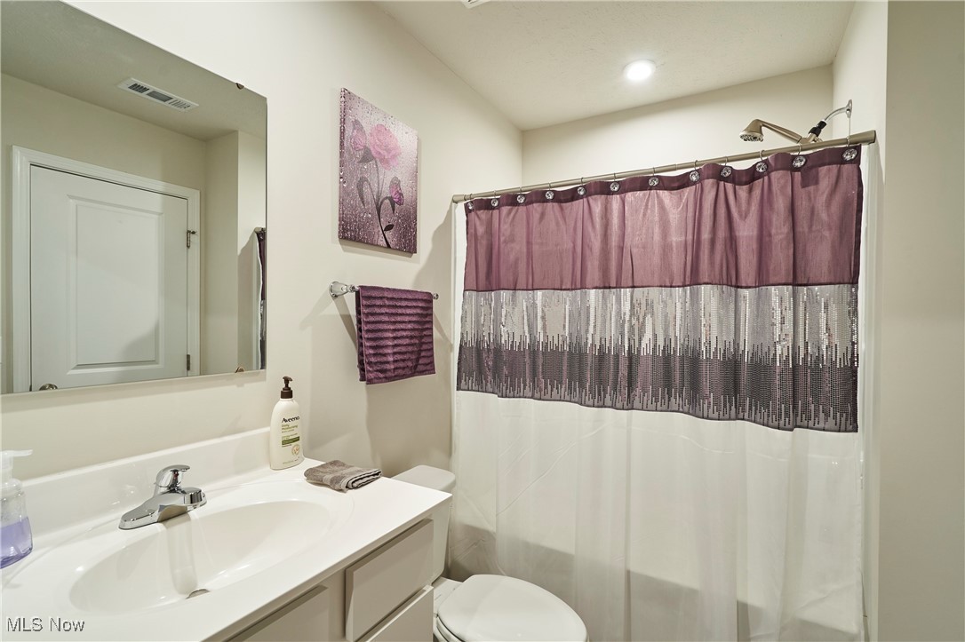 Painesville, Ohio 44077, United States, 3 Bedrooms Bedrooms, ,2 BathroomsBathrooms,Residential,Active,175132