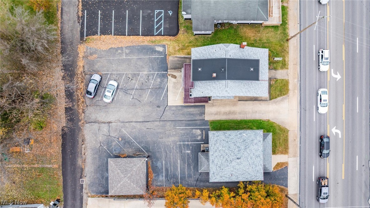 Yarnells - Commercial Sale