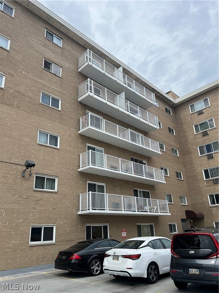 14567 Madison Avenue 512