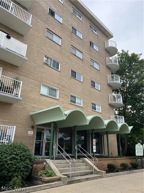 Condo For Sale - 14567 Madison Avenue #512<br/> Lakewood, OH 44107