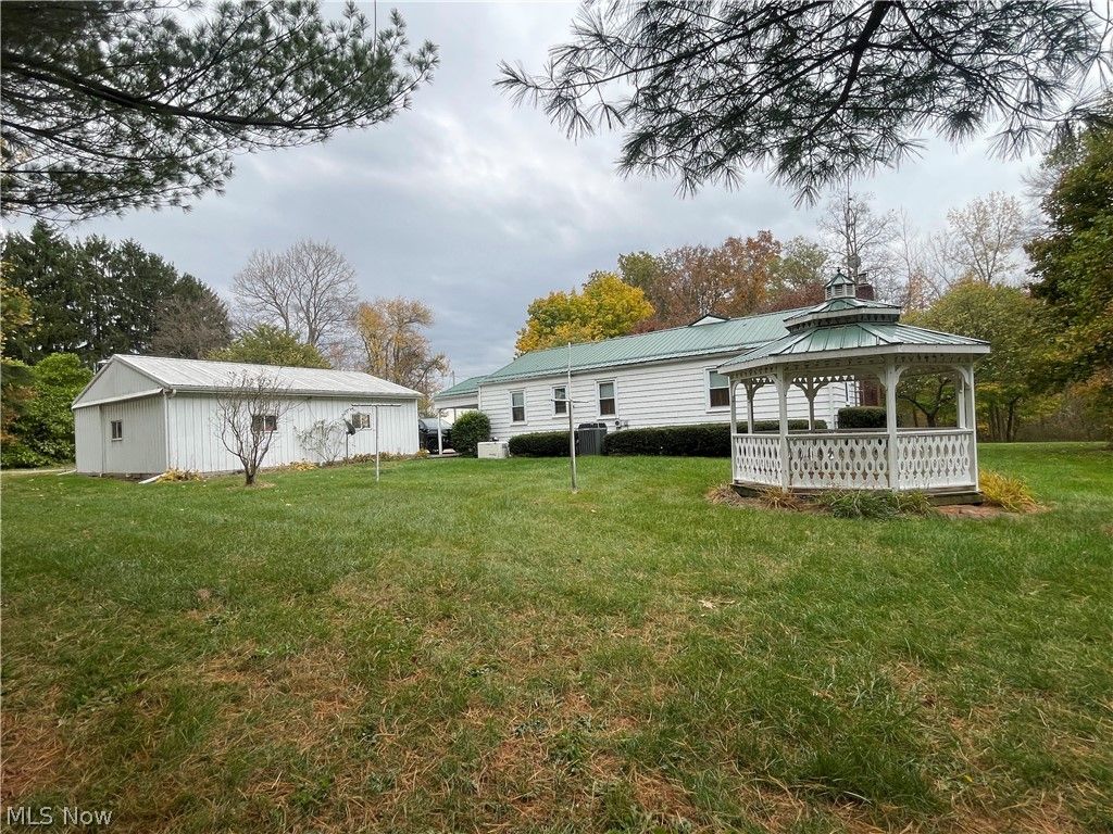 Photo of 21899 Sycamore Road, Mount Vernon, OH 43050 (MLS # 5186632)