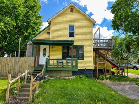 Homes For Sale - 445 Arch Street<br/> Salem, OH 44460