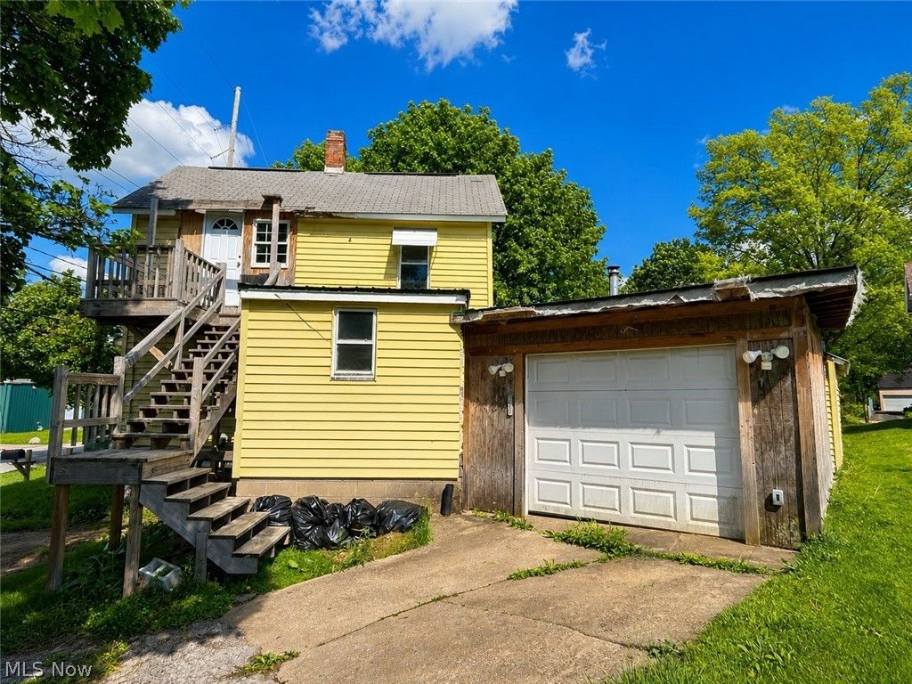 Photo of 445 Arch Street, Salem, OH 44460 (MLS # 5208809)