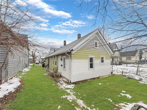 Tiny photo for 4148 Carlyle Avenue, Cleveland, OH 44109 (MLS # 5184444)