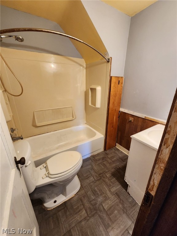 Mayfields/Belvoir Blvd Su - Residential