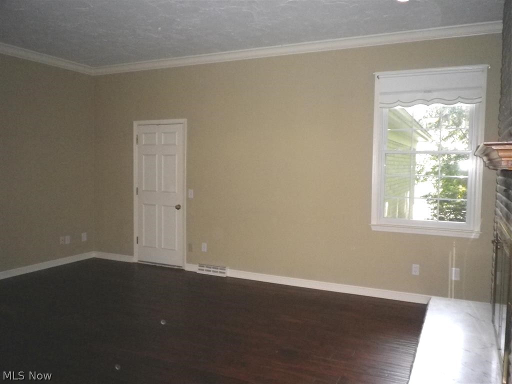 Prestwick Condo - Residential Lease