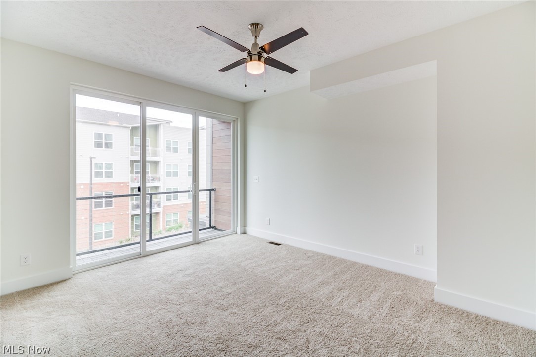 BREAKWATER BLUFFS - Residential