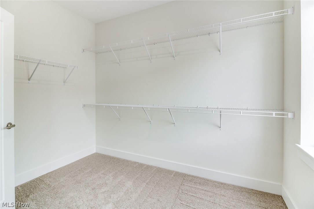 BREAKWATER BLUFFS - Residential