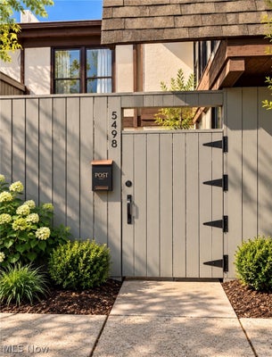 5498 WORTH FOREST PLACE E, COLUMBUS, OH 43229 - Image f9f60d70065bfc8eec33c0de9ac0909e/328034920