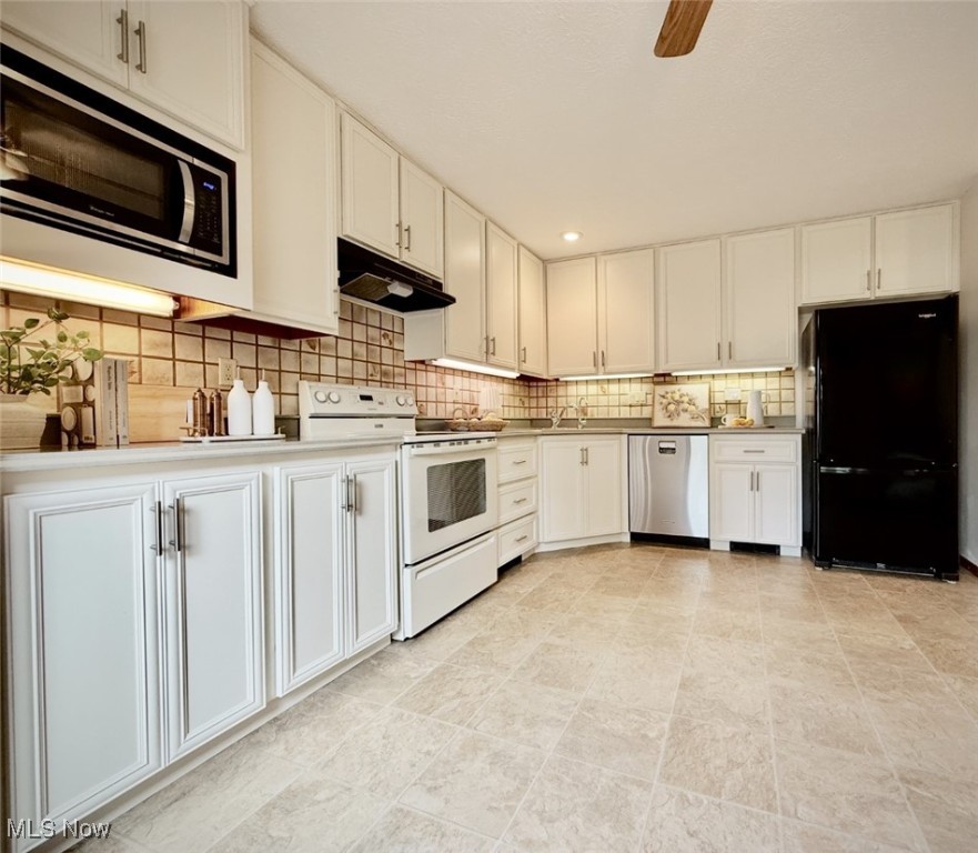 21520 Oak Bark Trail