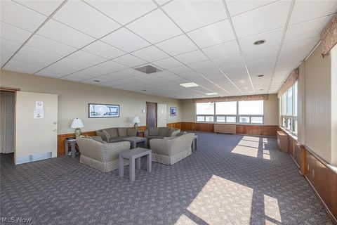 Tiny photo for 12520 Edgewater Drive #1609, Lakewood, OH 44107 (MLS # 5190083)