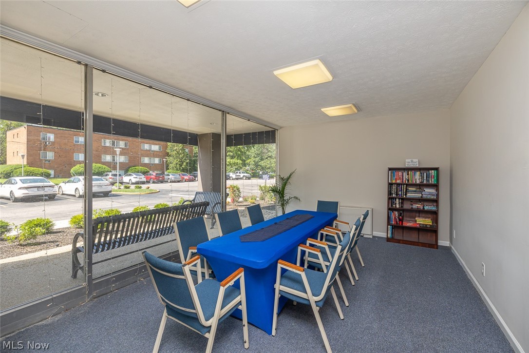 Marine Towers East - Residential