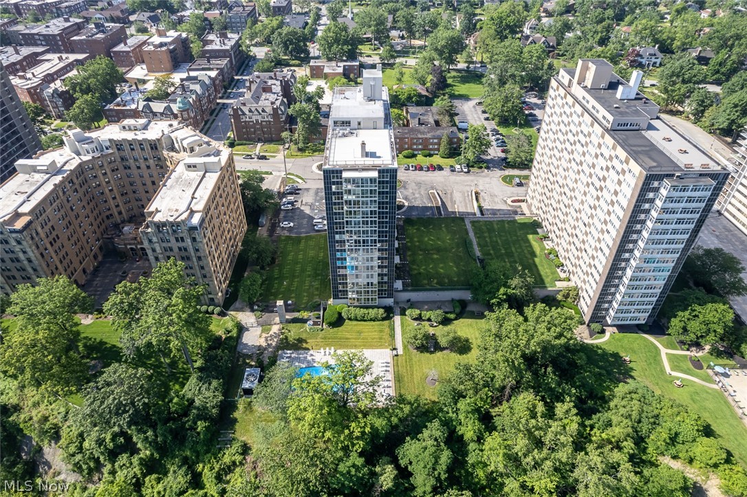 Marine Towers East - Residential