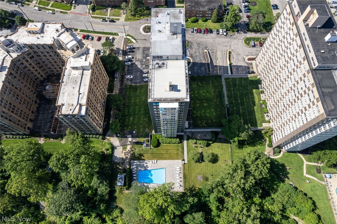 Marine Towers East - Residential